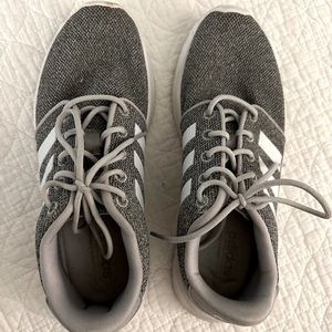 Adidas cloadfoam sneakers